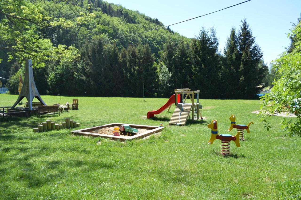 Mobilheim Kemp Rožnov pod Radhoštěm Exterior foto